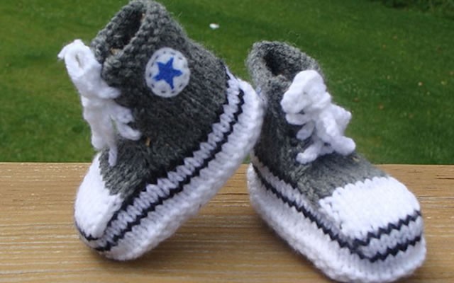 Bebekler İçin Sevimli Örgü Patikler